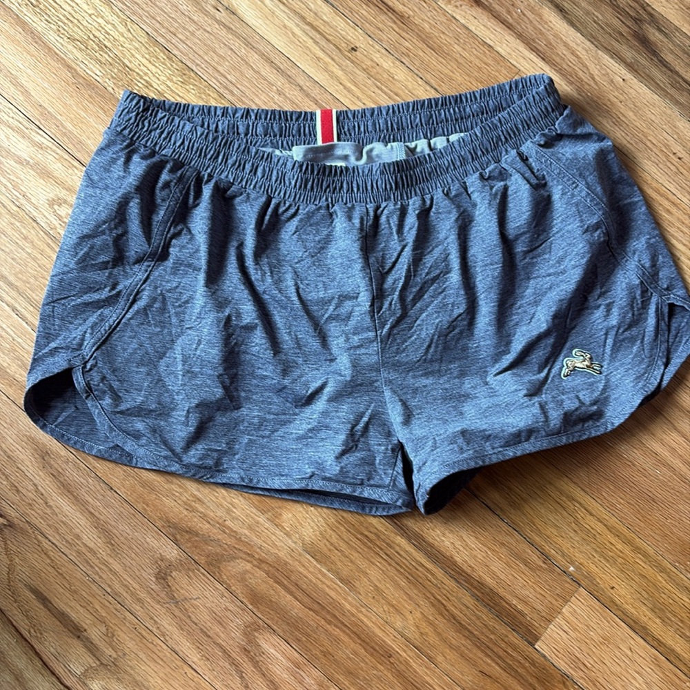 Tracksmith Session Shorts - size S - EUC - ships free!